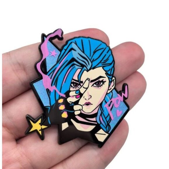 Jinx Enamel Pin – Arcane x League of Legends Pop Art Pew Pew Style - Picture 1 of 4